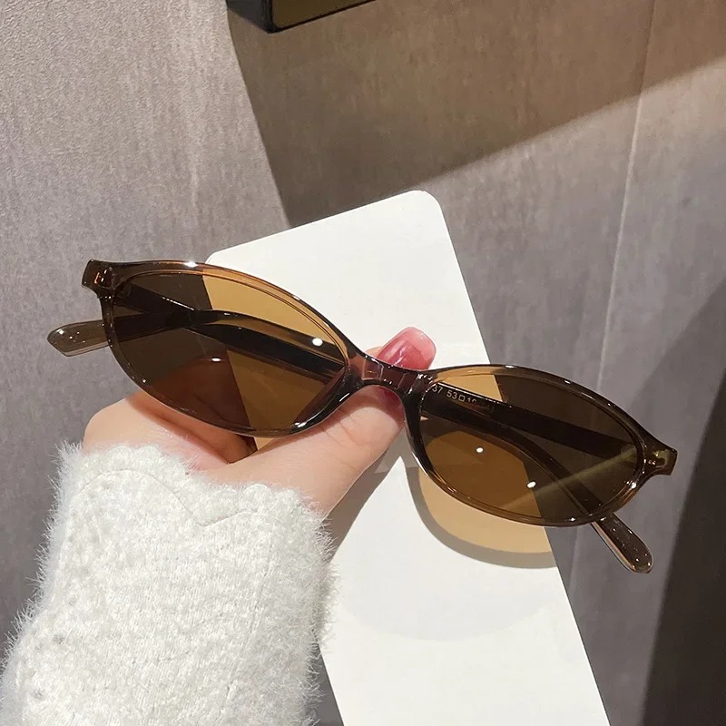 Nuovi Occhiali da Sole Ovali R - Street Fashion Glasses recensione e prezzo