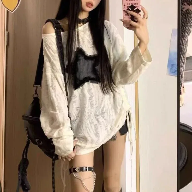 Y2K Hole Star Stampa T-shirt M - Street Fashion Kpop recensione e prezzo