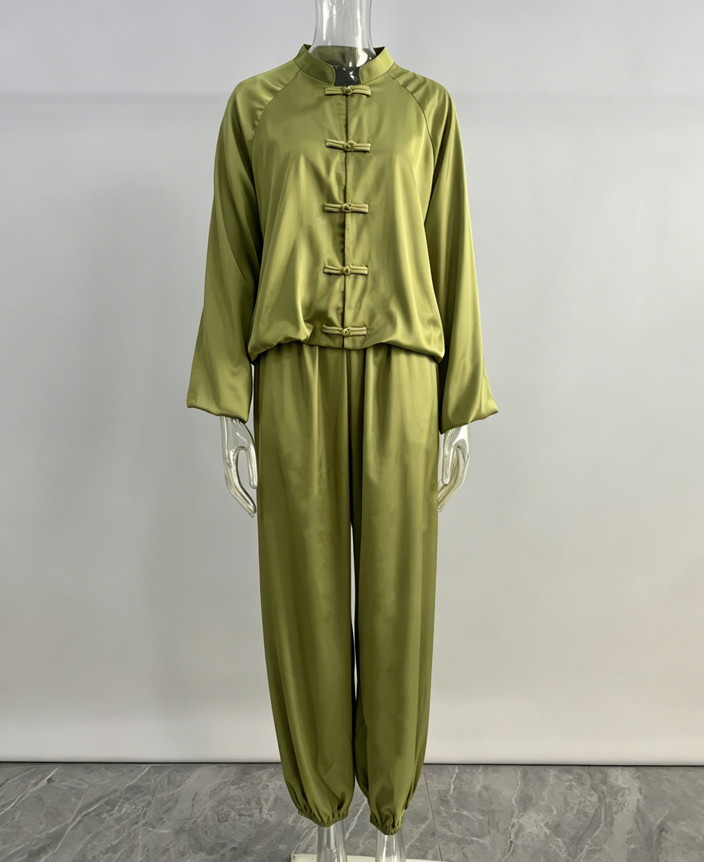 Set Due Pezzi con Bottoni e In - Street Fashion In Chinese recensione e prezzo